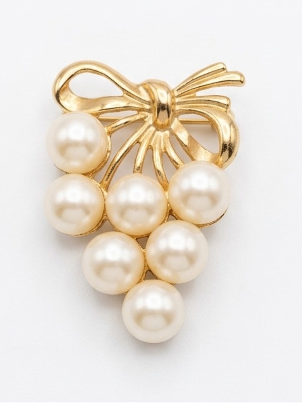 Mid-Century Faux Pearl Grape Vine Brooch - Gold Tone Textured Leaf Pin